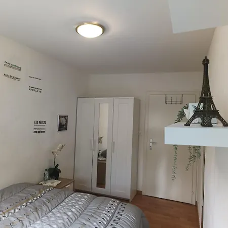 En Compartido Homestay
